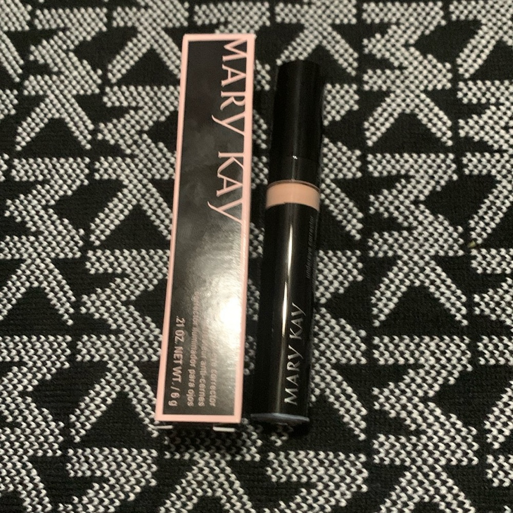 Mary kay under eye corrector